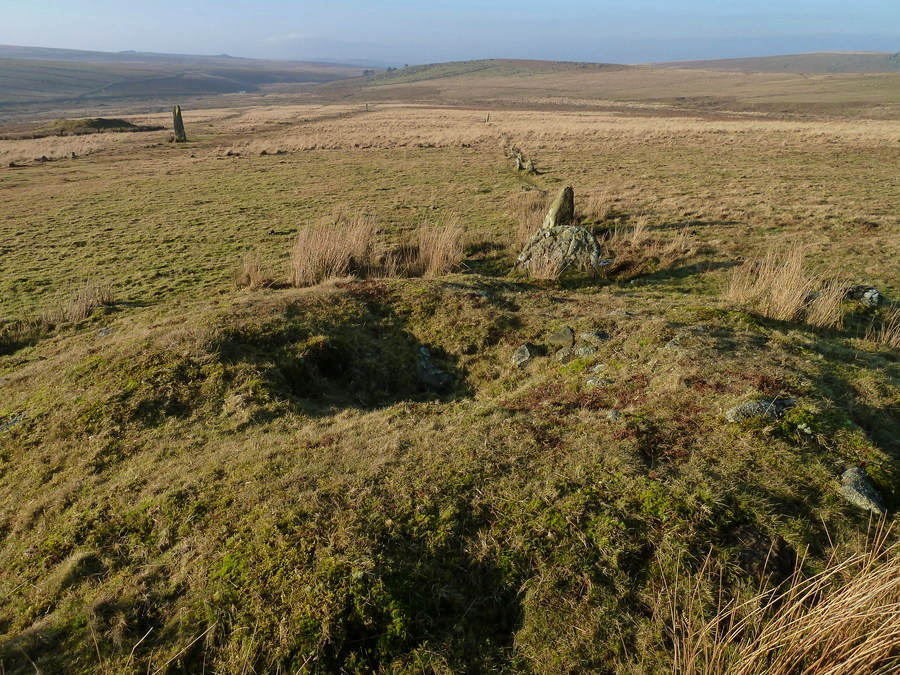 Click for full size image of Drizzlecombe cairn 3 (PID:165598) Drizzlecombe cairn 3