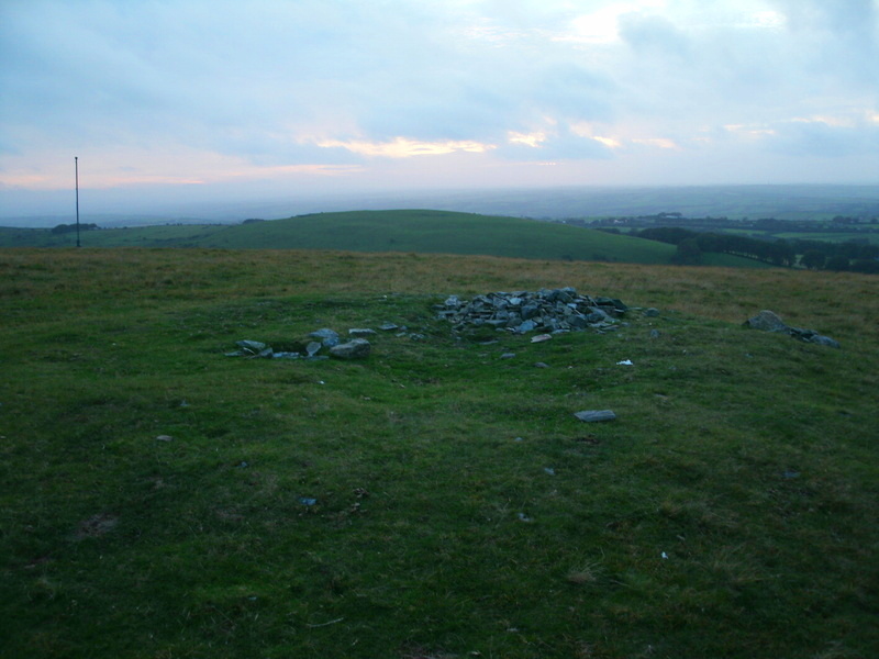 Longstone hill cairn