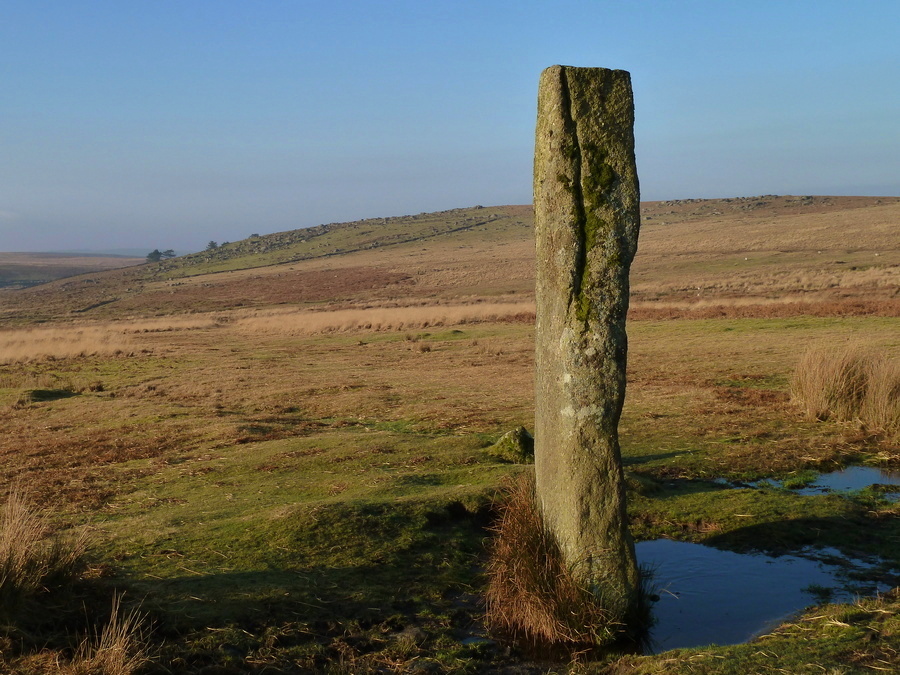 Click for full size image of Drizzlecombe menhir 1 (PID:165562) Drizzlecombe menhir 1