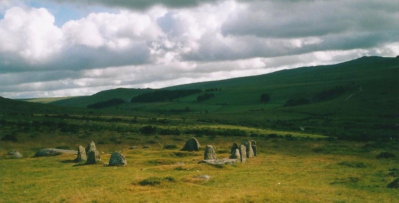 Click for full size image of Nine Stones (Belstone) (PID:107408) Nine Stones (Belstone)