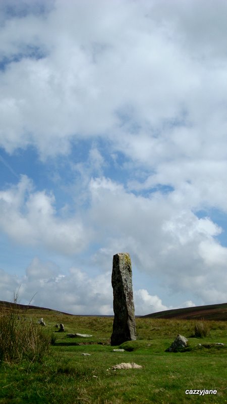 Drizzlecombe menhir 1