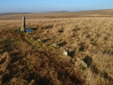 Click for full size image of Drizzlecombe row 3 (PID:165580) Drizzlecombe row 3