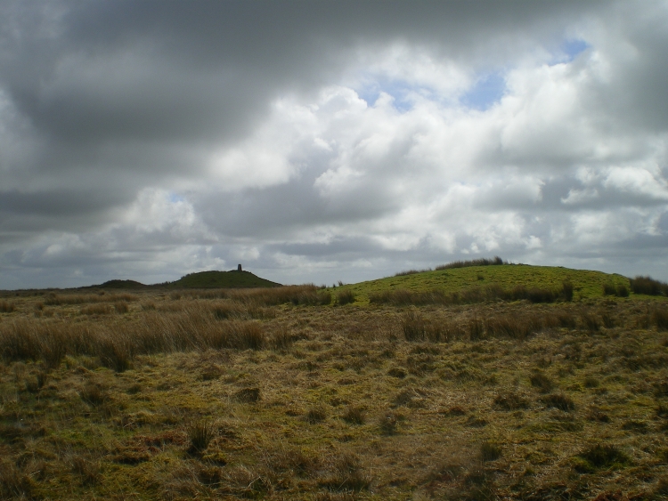 Click for the gallery page to add comments and vote (PID:118403) Five Barrows (Devon)
