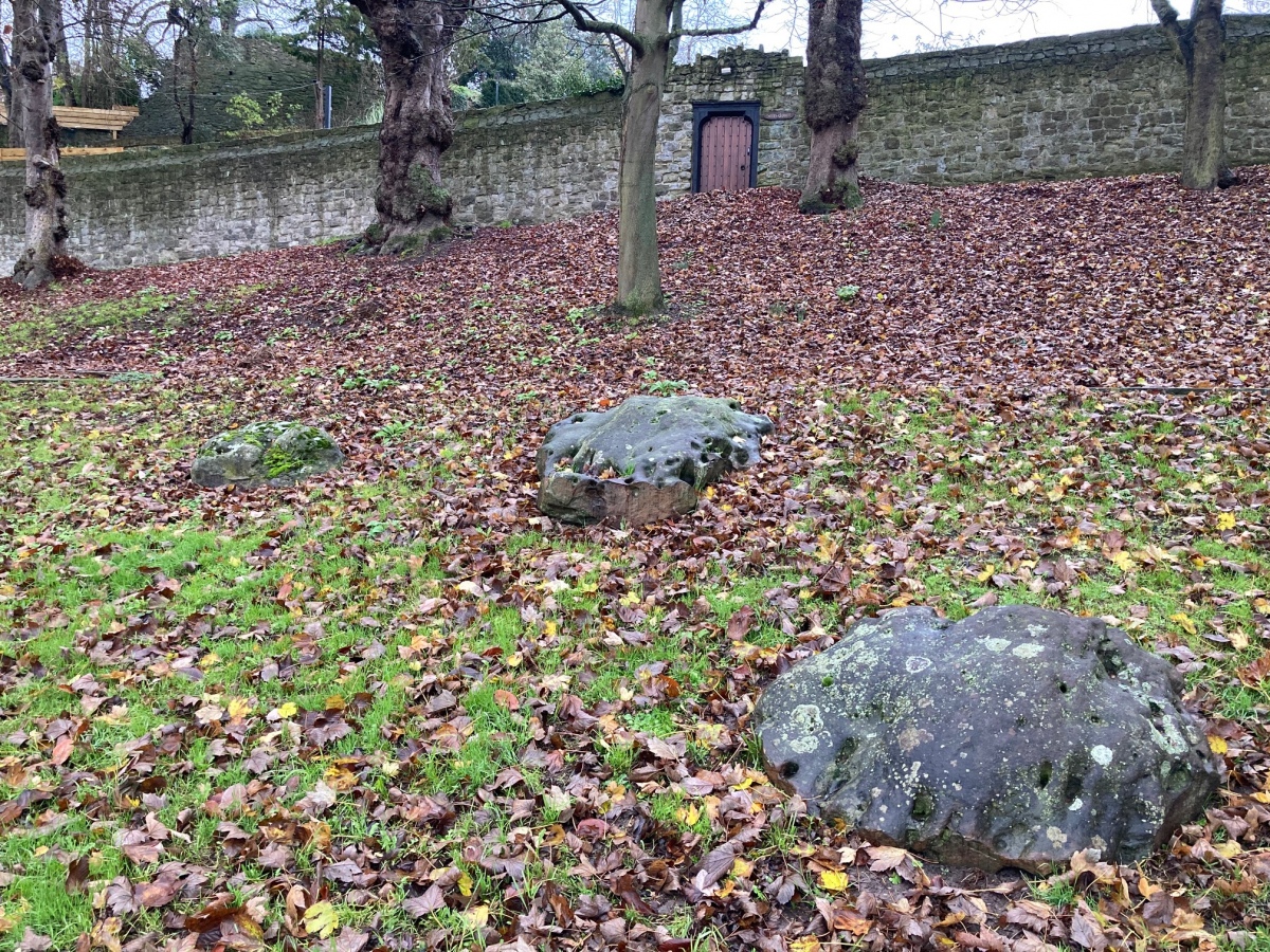 Sarson stones, Esplanade (PID:220735) Sarson stones, Esplanade