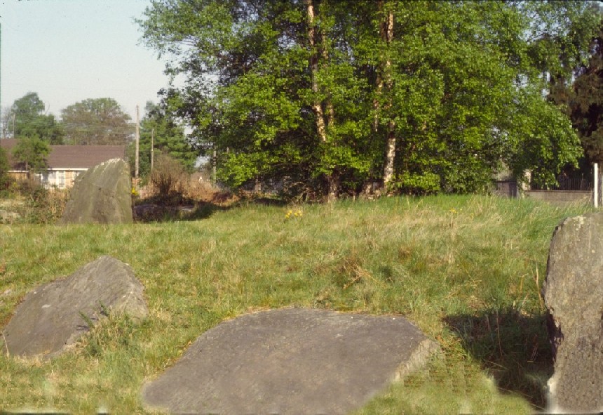 Click for the gallery page to add comments and vote (PID:3511) Addington Long Barrow