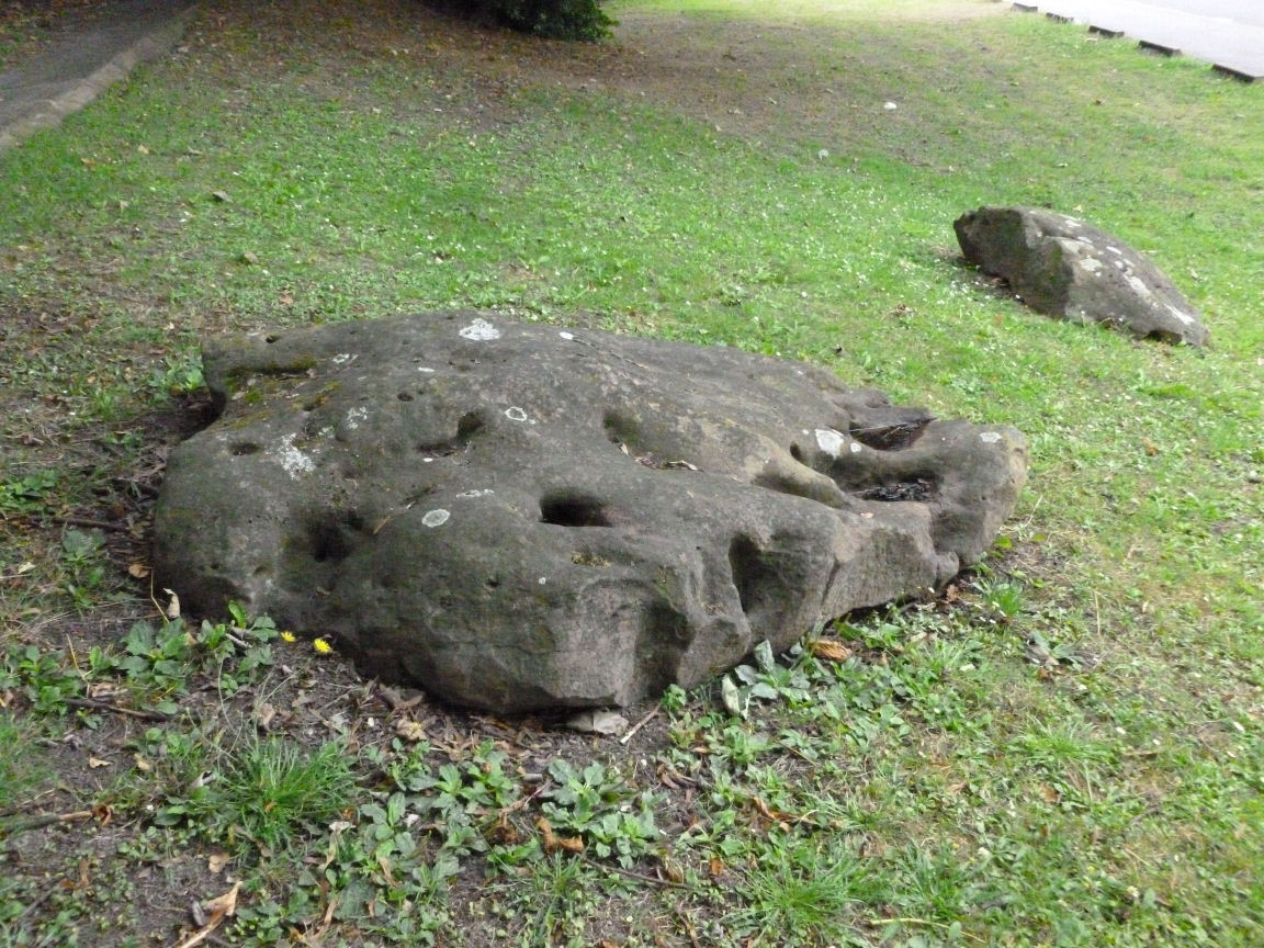 Click for full size image of Sarson stones, Esplanade (PID:128109) Sarson stones, Esplanade