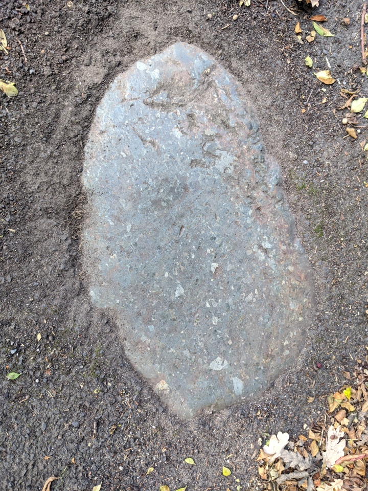 Click for the gallery page to add comments and vote (PID:216494) The Bloody Stone