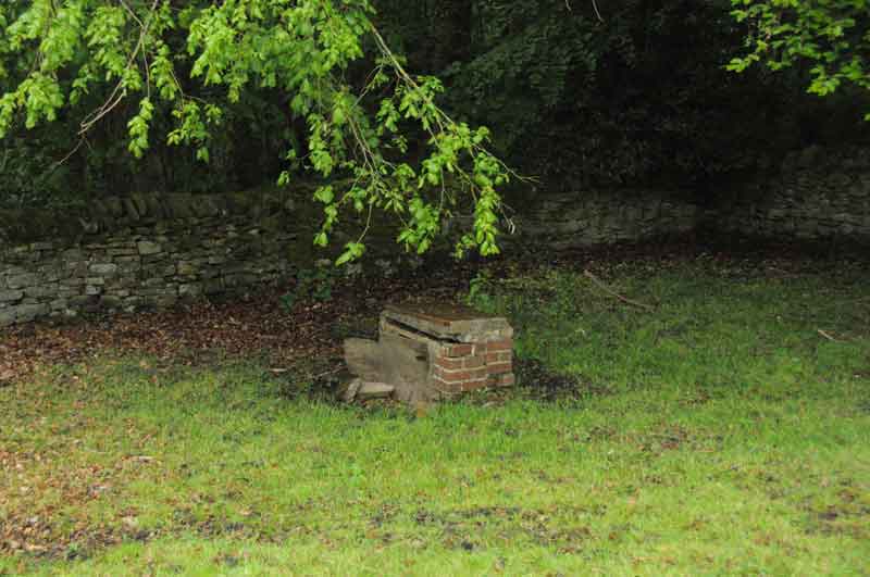 Click for the gallery page to add comments and vote (PID:120372) Meg's Well, Aydon