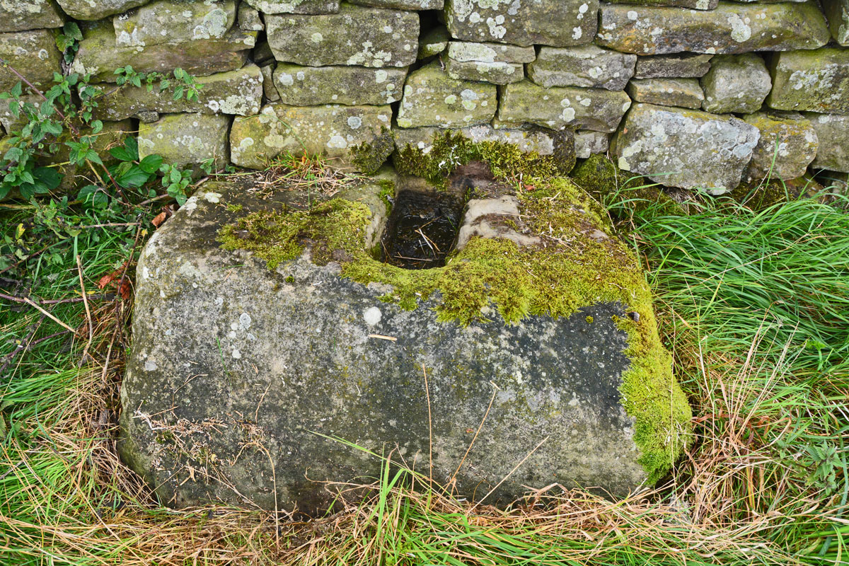 Click for the gallery page to add comments and vote (PID:202063) Crag House Cross Base