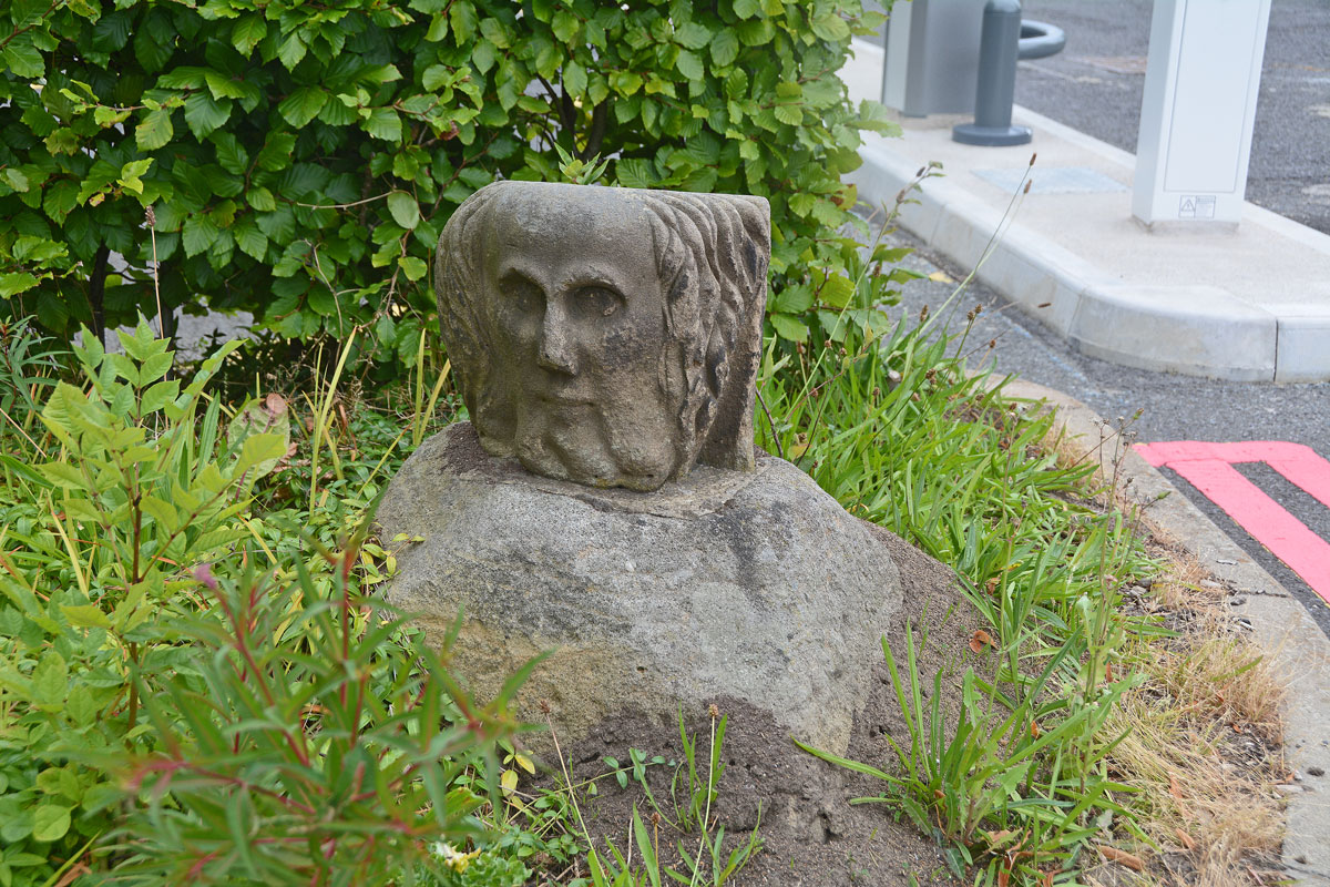 Click for the gallery page to add comments and vote (PID:202121) Eastern Sanctuary Cross (Hexham)
