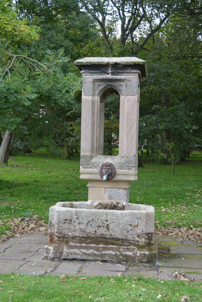 Click for the gallery page to add comments and vote (PID:186840) St Aidan's Well (Bamburgh)