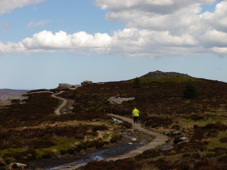 Click for the gallery page to add comments and vote (PID:108019) Dove Crag Cairn