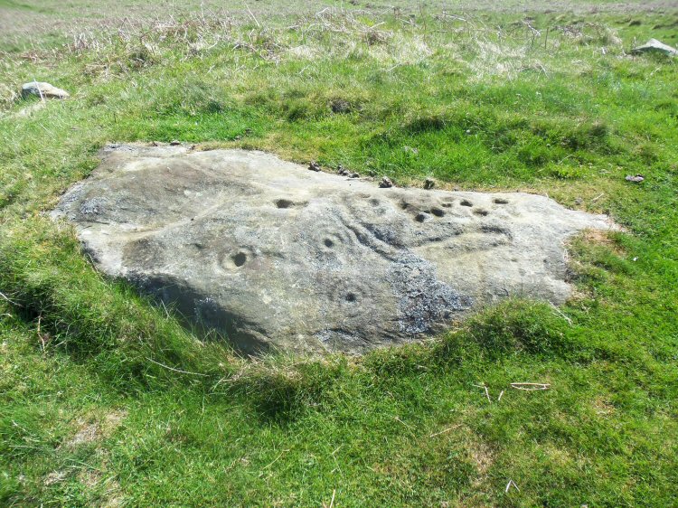Click for the gallery page to add comments and vote (PID:89572) Lordenshaw Horseshoe Rock