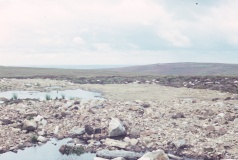 Hanging Shaw Long Cairn