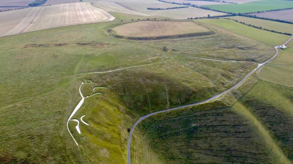 Click for the gallery page to add comments and vote (PID:251632) Uffington Castle