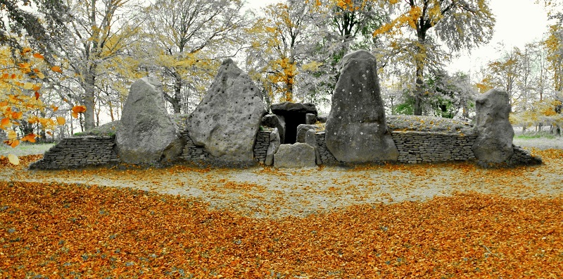 Click for the gallery page to add comments and vote (PID:133266) Wayland's Smithy
