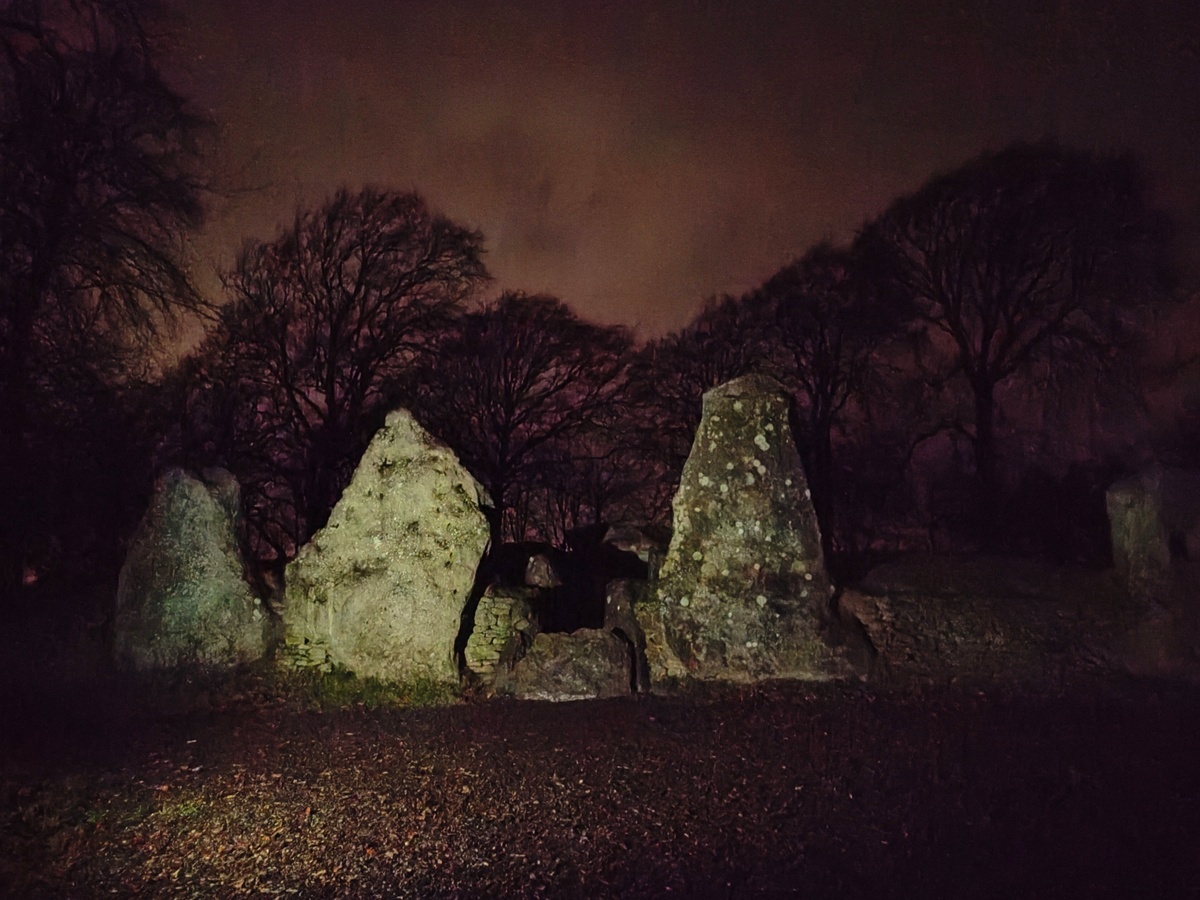 Click for the gallery page to add comments and vote (PID:285518) Wayland's Smithy