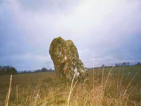 Lyneham Long Barrow