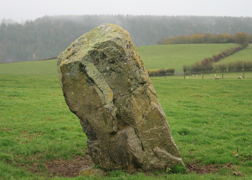 Cynynion Standing Stone Standing Stone (Menhir) : The Megalithic Portal ...