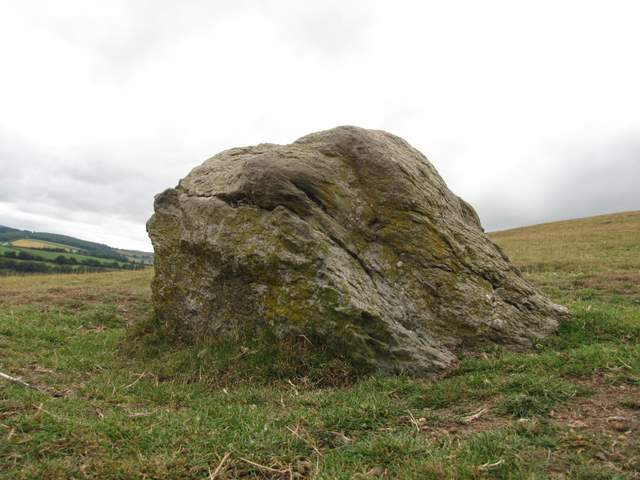 Long time coming in getting to this stone! Found out about it about 2005, and got visit earlier this week.
In Paul Devereux's book 