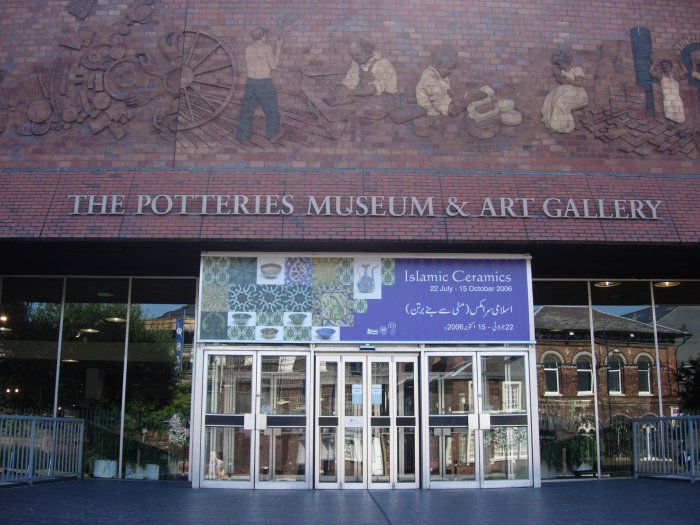 Potteries Museum & Art Gallery