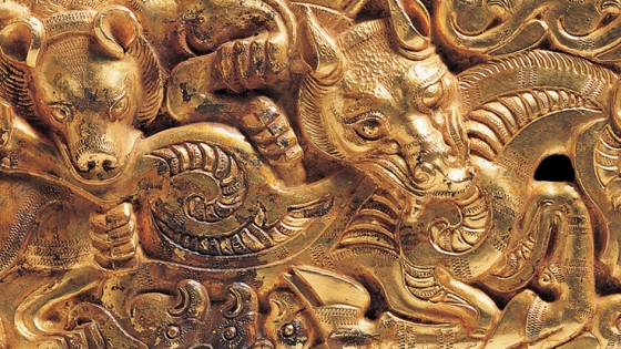 Detail from Gold Belt Plaque, 2nd century BC, Western Han Dynasty. Excavated from Shizishan, Xuzhou. 

From th exhibition: The Search for Immortality: Tomb Treasures of Han China, 2012

Photo credit: Xuzhou Museum, Jiangsu Province via University of Cambridge