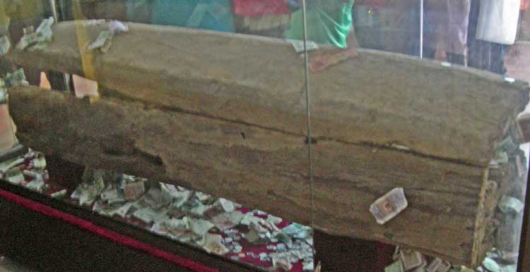 Click for the gallery page to add comments and vote (PID:34752) Shen Nong Gorge Hanging Coffins