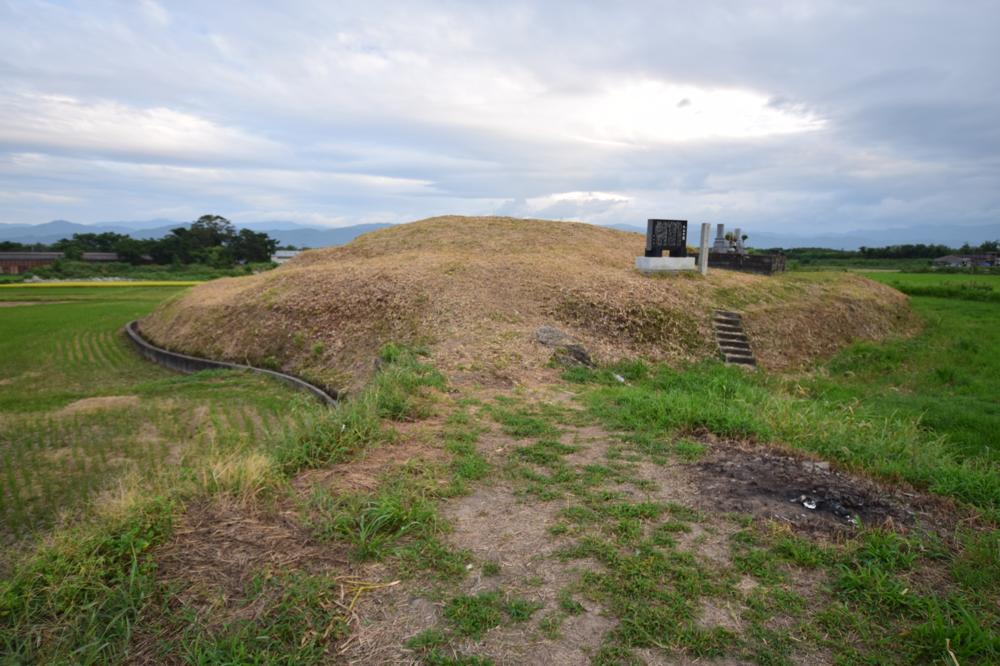 Donari Maruyama Kofun burial mound (PID:157456) Donari Maruyama Kofun burial mound