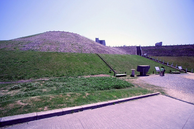 Goshikizuka Kofun