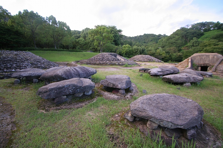 ★Japanese Chronology for Dolmen (early Yayoi era, 3000-300 BCE)