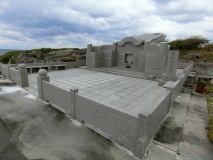 Urano-bochi necropolis