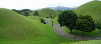 Daereungwon Tombs