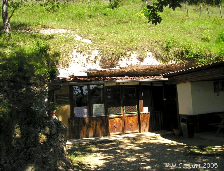 Grotte de Bara-Bahau