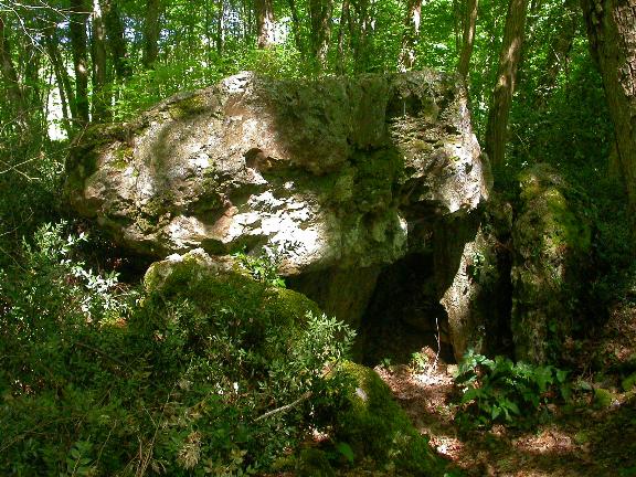 Click for the gallery page to add comments and vote (PID:169392) Dolmen de Case du Loup