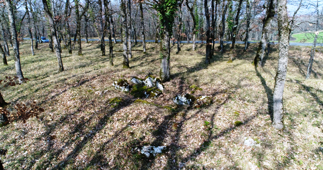 Vue aérienne Allée couverte N°3 Tournon d'Agenais Site in Aquitaine:Lot-et-Garonne (47) France