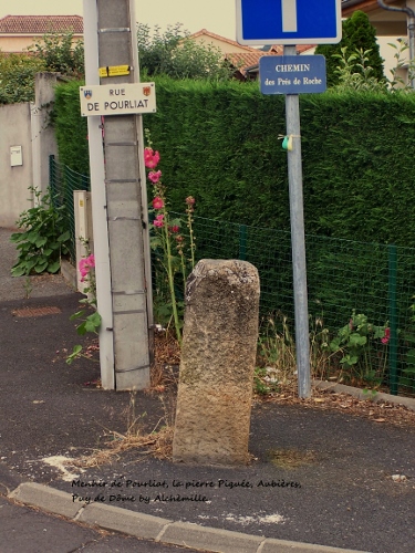 Menhir d'Aubières, Rue Pourliat