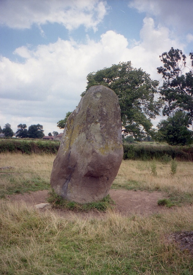 Menhir du Mont