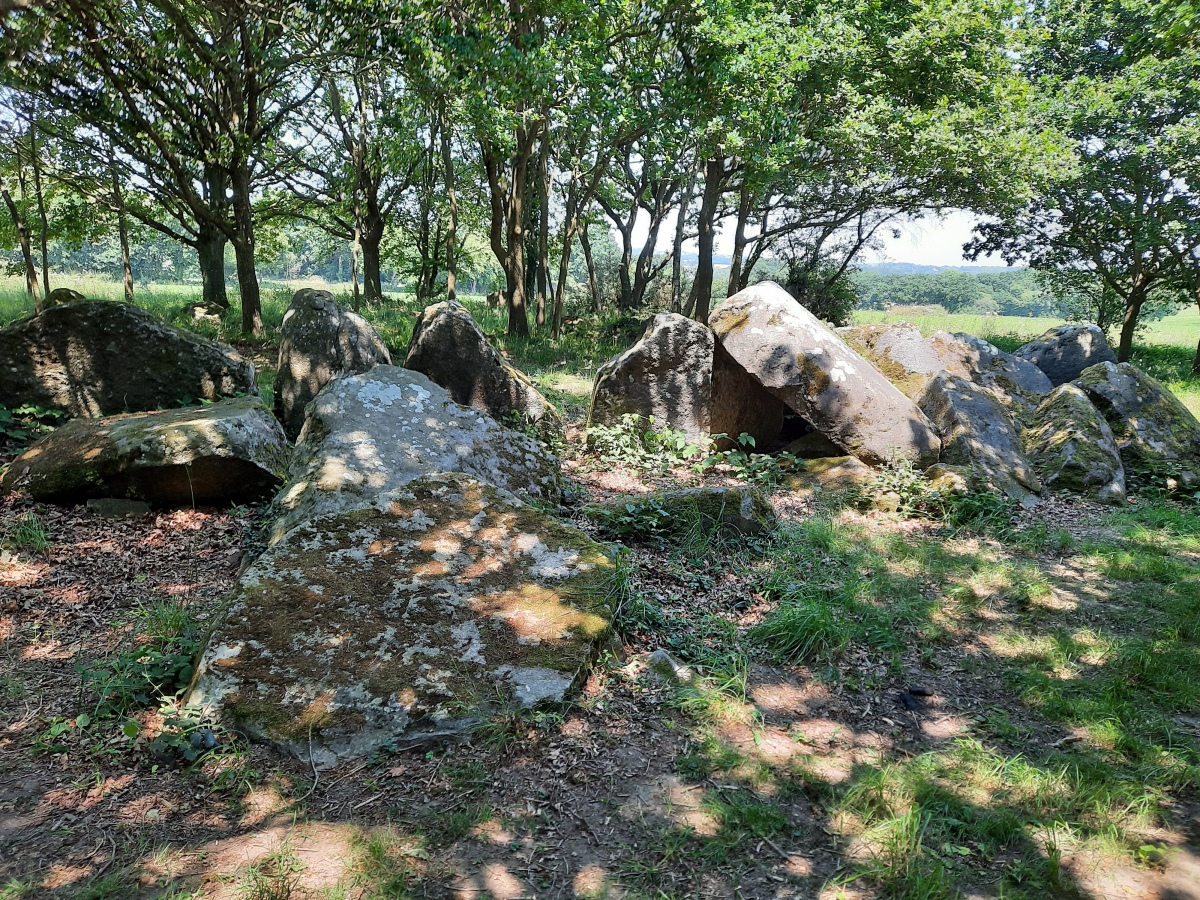 Chêne Hut allée couverte