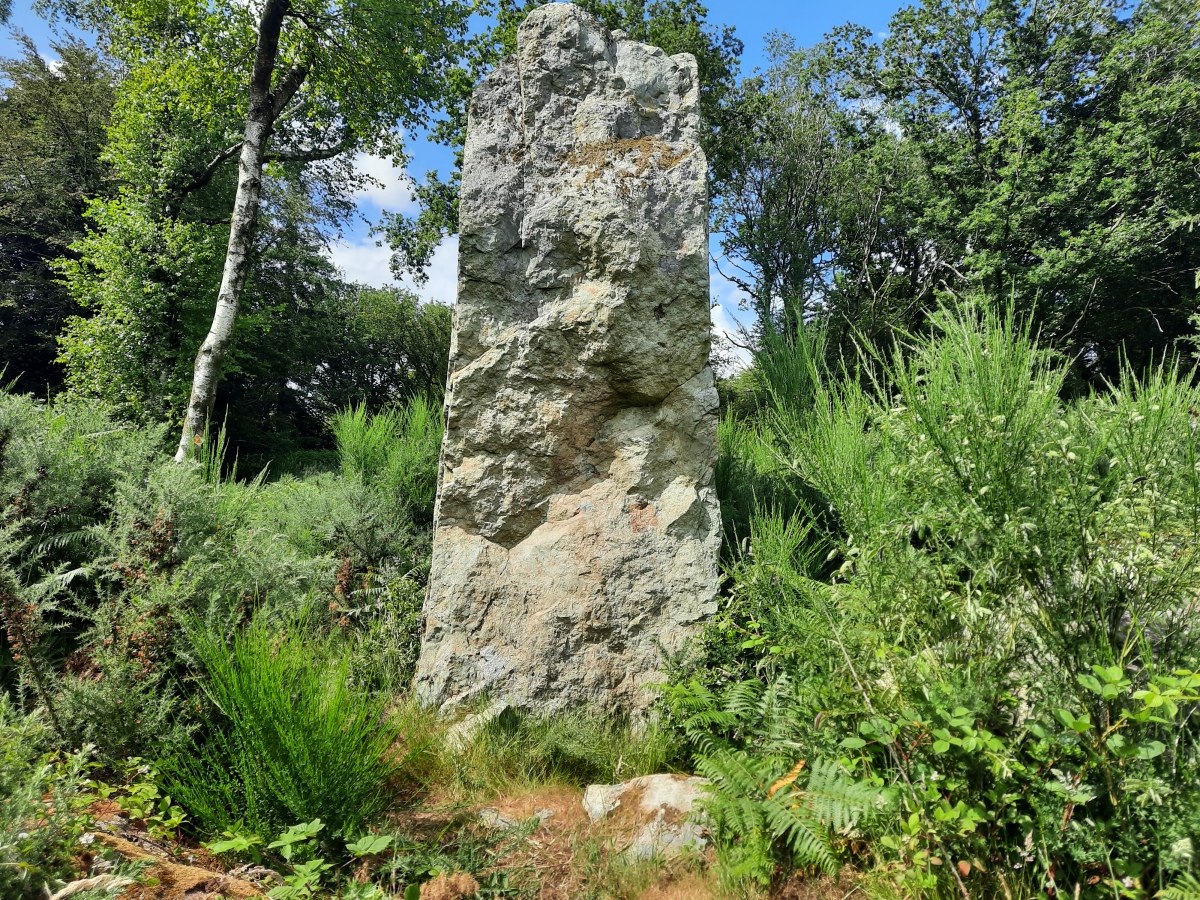 Roc'h ar Lein Menhir