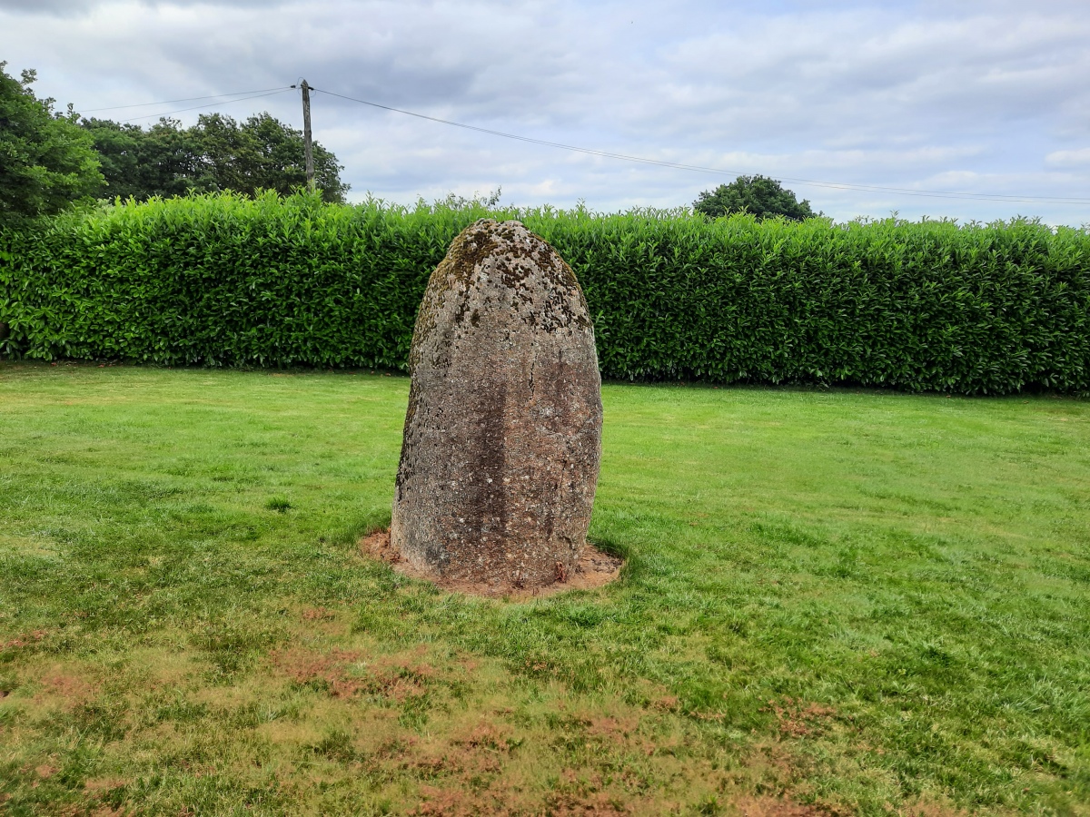 Click for the gallery page to add comments and vote (PID:267681) Menhir de Kernaëret