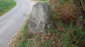 Menhir de Kergastel