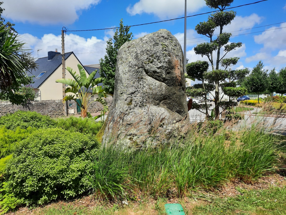 Click for the gallery page to add comments and vote (PID:247925) Menhir de Mélézéven