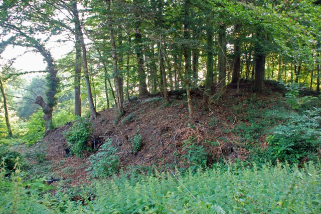 Click for the gallery page to add comments and vote (PID:80054) La Haye tumulus