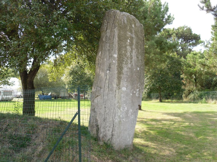 Menhir de Kerguelvan