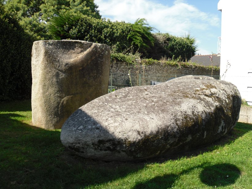Click for the gallery page to add comments and vote (PID:128111) Menhir La Motte de Beurre