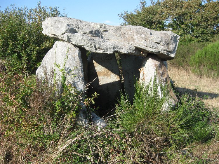 Kercadoret dolmen