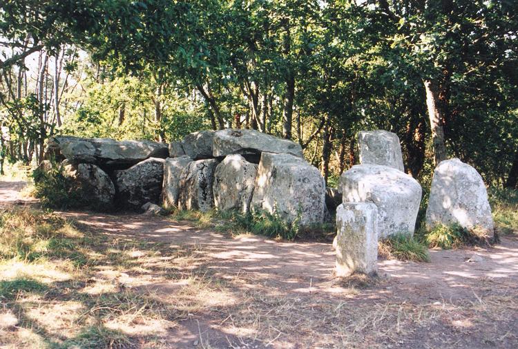 Mané-Groh dolmen