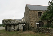 Click for full size image of Crucuno dolmen (PID:126786) Crucuno dolmen