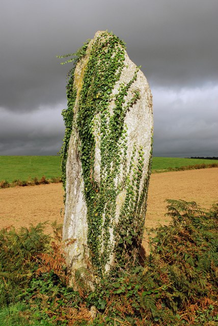 Lann Doaur menhir