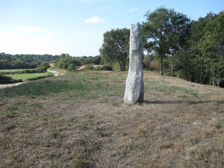 Click for the gallery page to add comments and vote (PID:52410) Menhir du tumulus du Moustoir